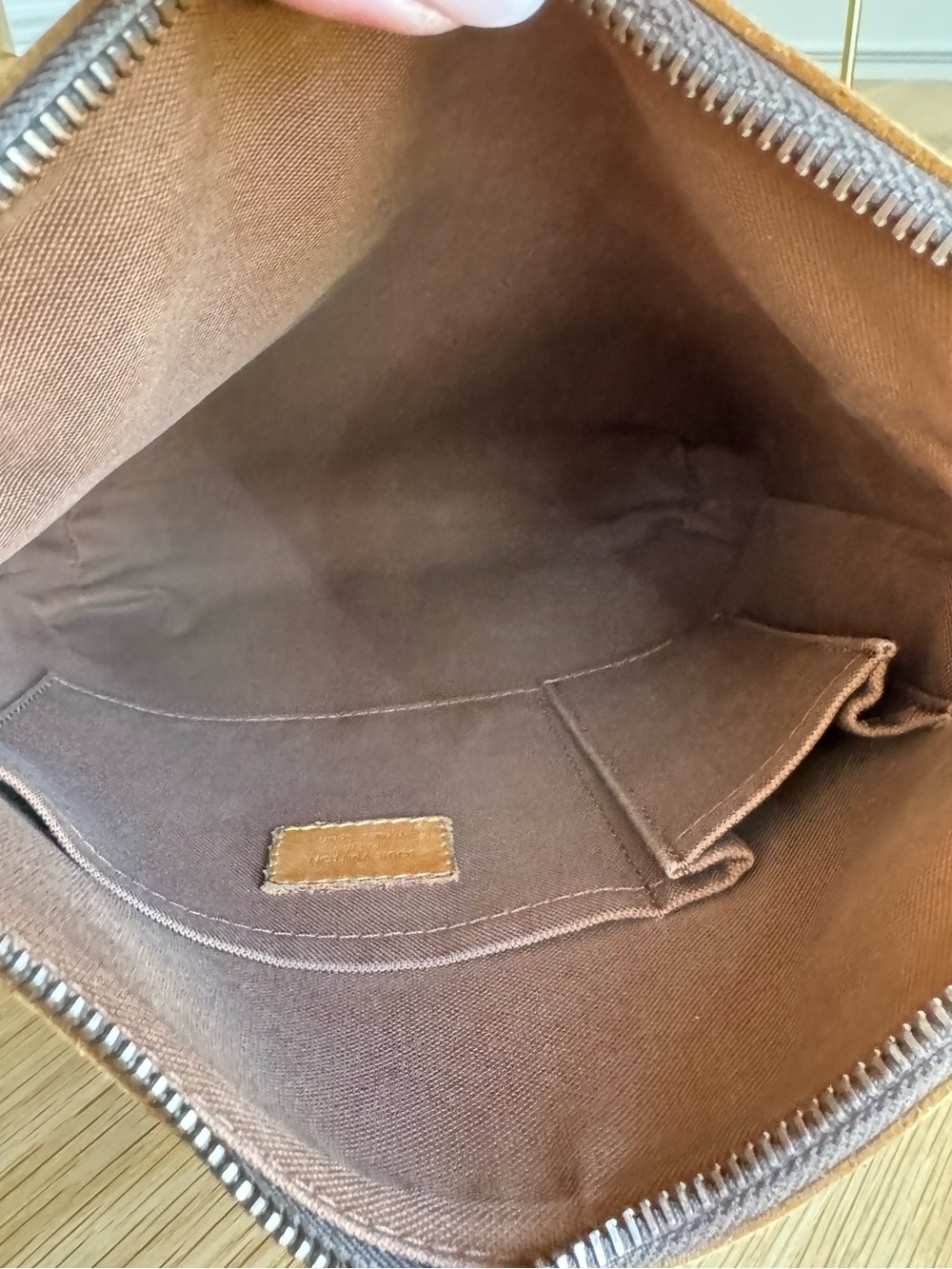 ✅AUTHENTIC✅LOUIS VUITTON ODEON MM BAG - Picture 7 of 11